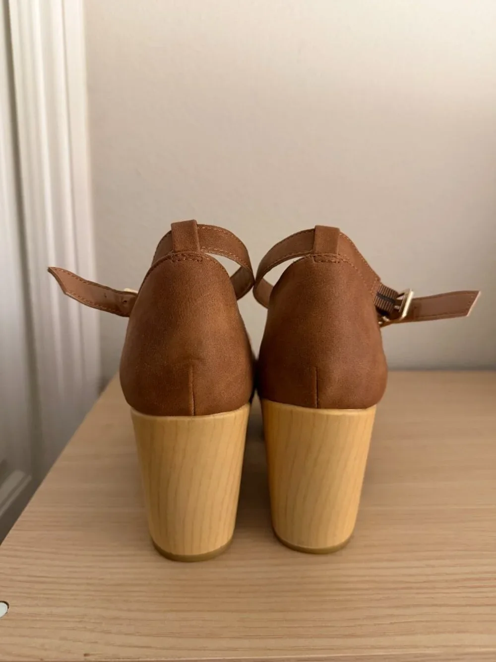 Dr. Scholls honey platform